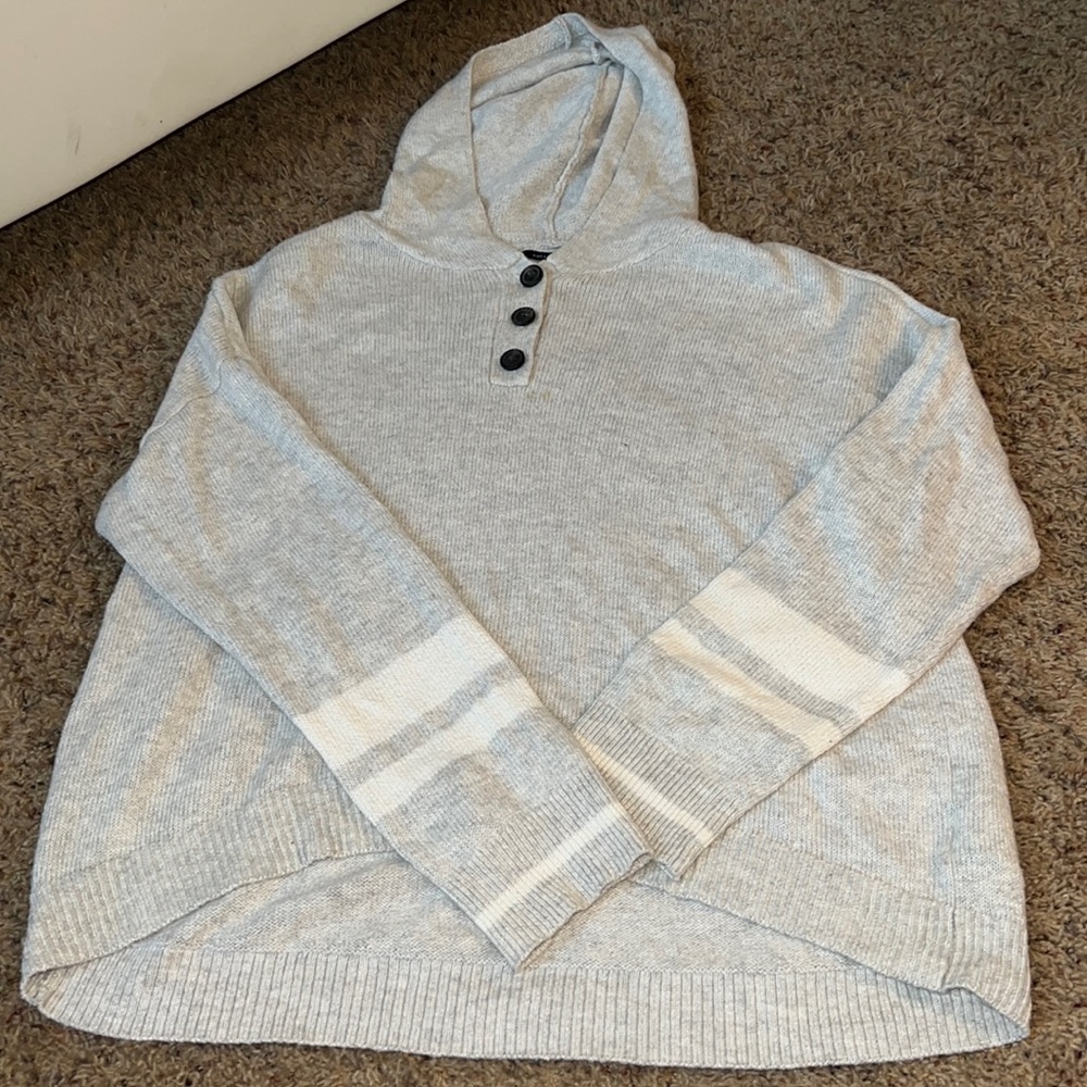 american eagle hooded sweater
